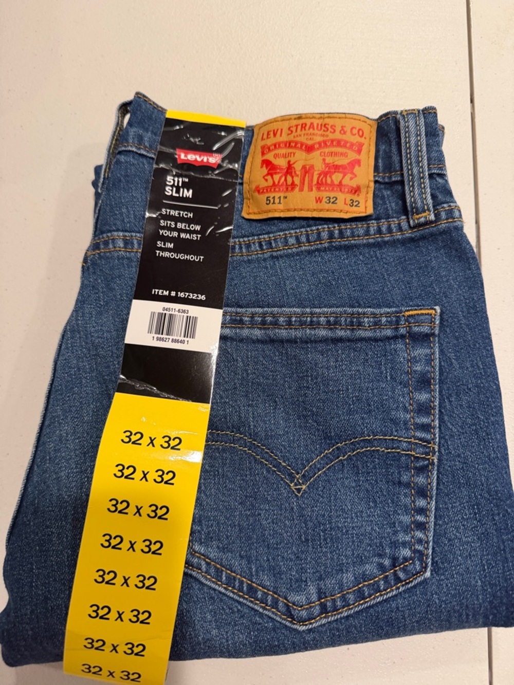 Levi's Slim waist 32 and length 32 Jeans in Classic Indigo Blue